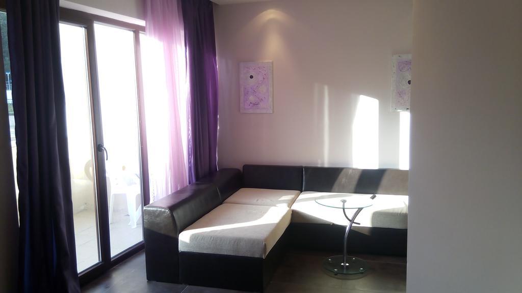 Private Apartments In Hotel Dolce Vita Golden Sands Bagian luar foto