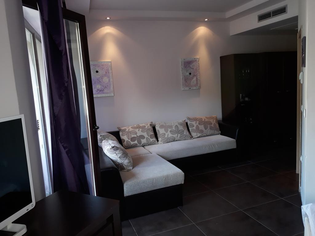 Private Apartments In Hotel Dolce Vita Golden Sands Bagian luar foto