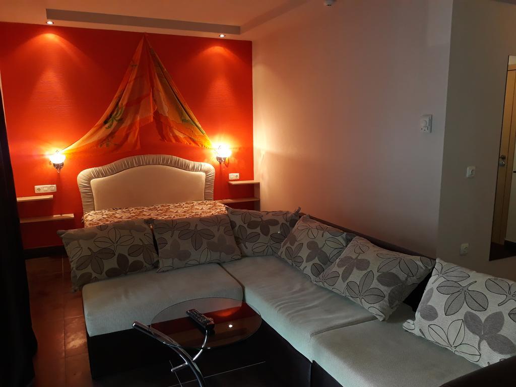 Private Apartments In Hotel Dolce Vita Golden Sands Bagian luar foto