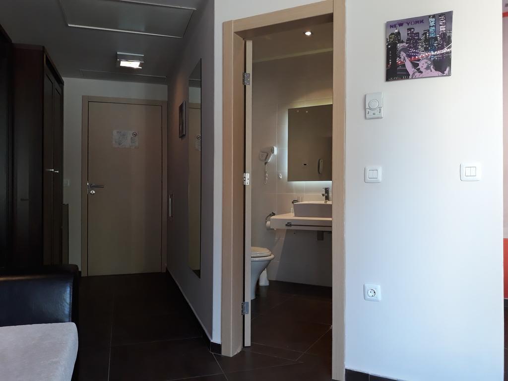 Private Apartments In Hotel Dolce Vita Golden Sands Bagian luar foto